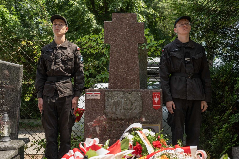 Uroczystość oznaczenia znakiem pamięci „Tobie Polsko” grobu śp. Marii Kujawskiej. Fot.: IPN Krzysztof Łojko