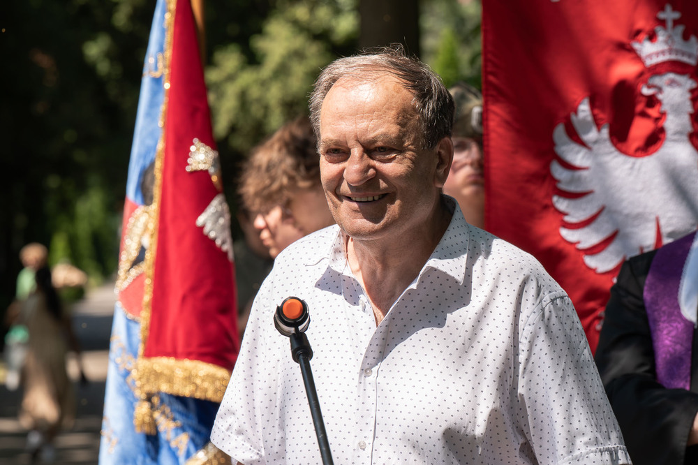 Uroczystość oznaczenia znakiem pamięci „Tobie Polsko” grobu śp. Florentyny i Teofila Pojdów. Fot.: IPN Krzysztof Łojko