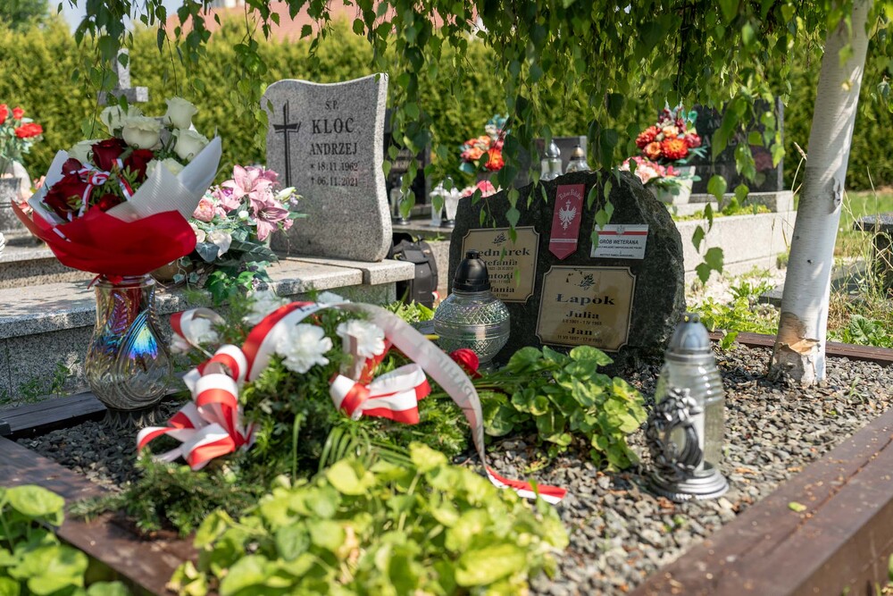 Uroczystość oznaczenia znakiem pamięci „Tobie Polsko” grobu śp. Jana Łapoka. Fot.: IPN Krzysztof Łojko