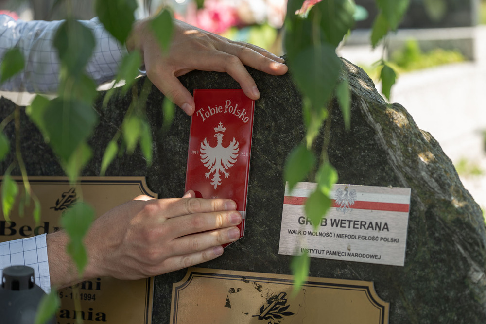 Uroczystość oznaczenia znakiem pamięci „Tobie Polsko” grobu śp. Jana Łapoka. Fot.: IPN Krzysztof Łojko