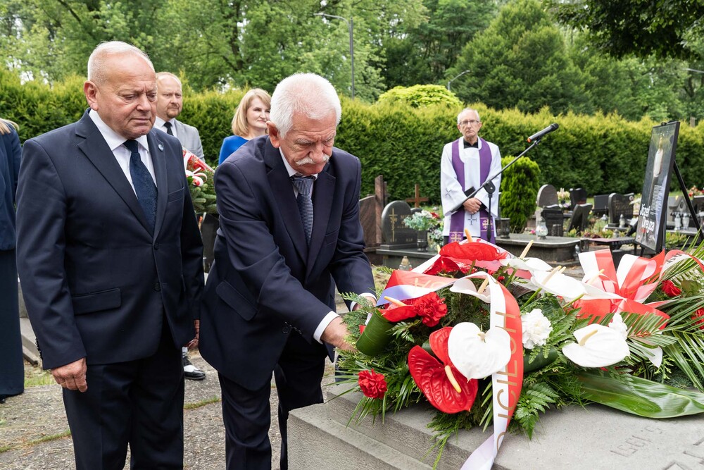 Uroczystość oznaczenia znakiem pamięci „Tobie Polsko” grobu powstańca śląskiego Józefa Dreyzy. Fot.: IPN Krzysztof Łojko