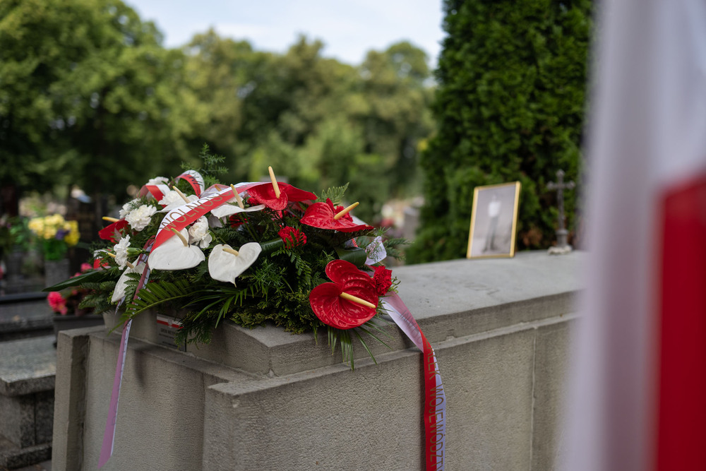 Uroczystość oznaczenia znakiem pamięci „Tobie Polsko” grobu powstańca śląskiego Józefa Dreyzy. Fot.: IPN Krzysztof Łojko