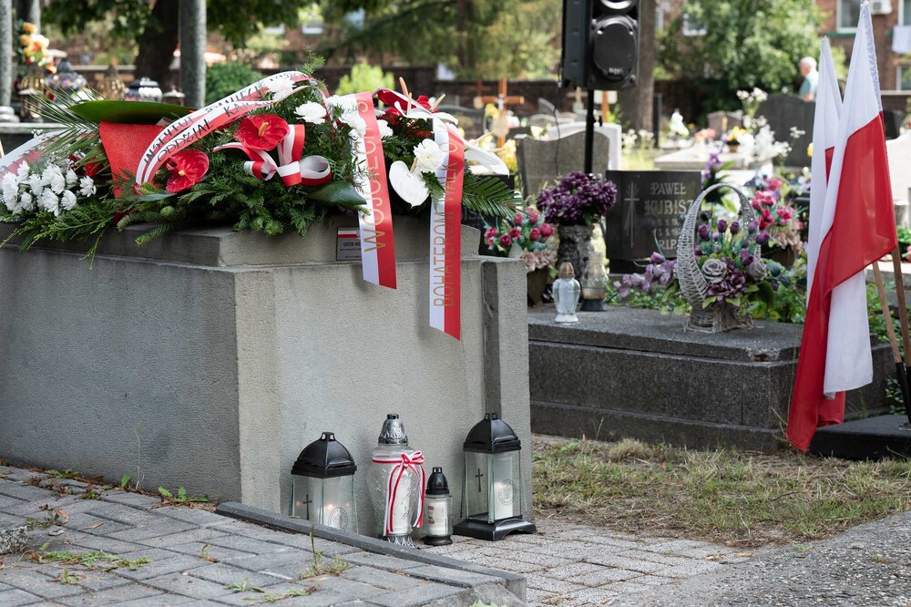 Uroczystość oznaczenia znakiem pamięci „Tobie Polsko” grobu powstańca śląskiego Józefa Dreyzy. Fot.: IPN Krzysztof Łojko