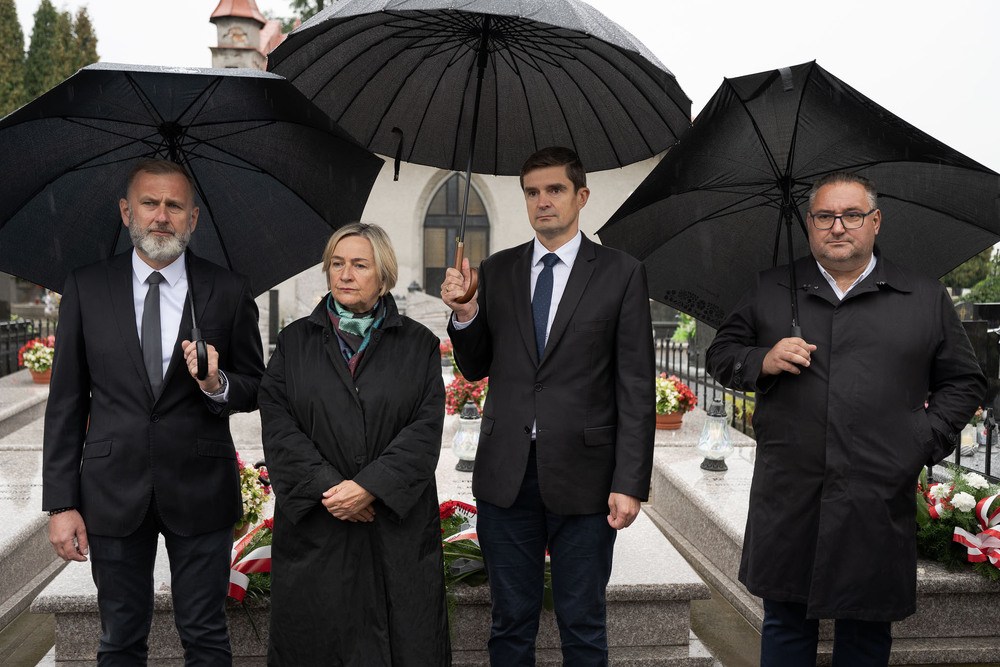 Uroczystość oznaczenia grobu powstańca śląskiego Leopoldyny Staweckiej znakiem pamięci „Tobie Polsko”. Fot.: IPN Krzysztof Łojko