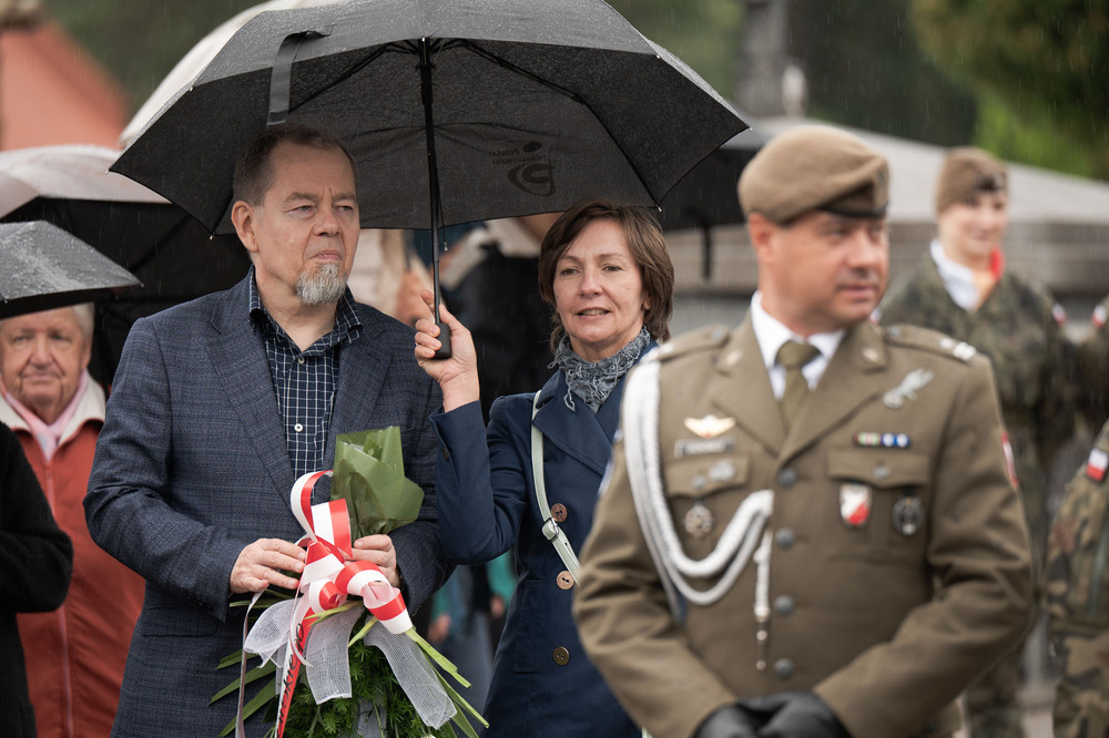 Uroczystość oznaczenia grobu powstańca śląskiego Leopoldyny Staweckiej znakiem pamięci „Tobie Polsko”. Fot.: IPN Krzysztof Łojko
