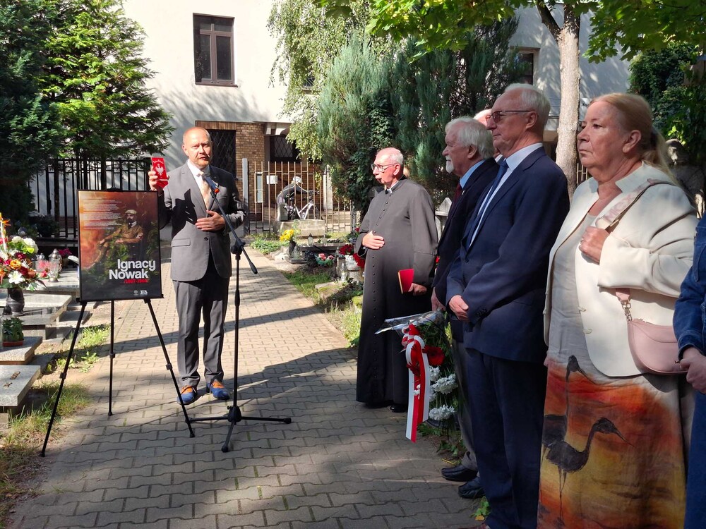 Uroczystość oznaczenia grobu dr. Ignacego Nowaka znakiem pamięci ,,Tobie Polsko” – Poznań, 15 września 2026. Fot.: dr Kacper Awzan, Oddział IPN w Poznaniu.