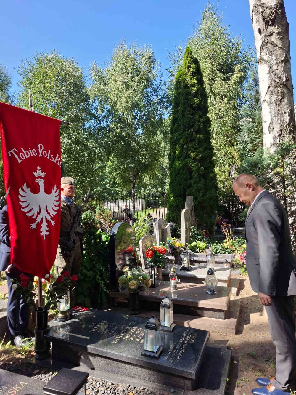 Uroczystość oznaczenia grobu dr. Ignacego Nowaka znakiem pamięci ,,Tobie Polsko” – Poznań, 15 września 2026. Fot.: dr Kacper Awzan, Oddział IPN w Poznaniu.