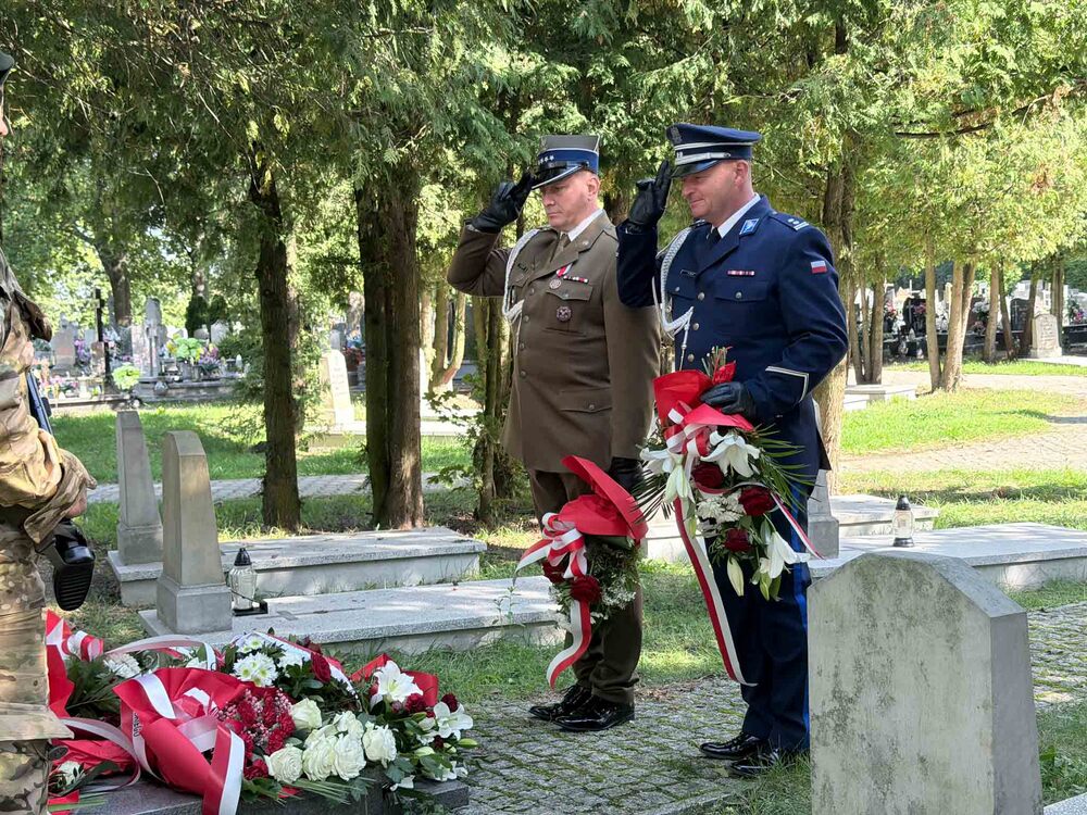Uroczystość oznaczenia grobu powstańca śląskiego kpt. Pawła Cymsa znakiem pamięci „Tobie Polsko”. Fot.: Monika Fifer, Urząd Miasta Gniezna