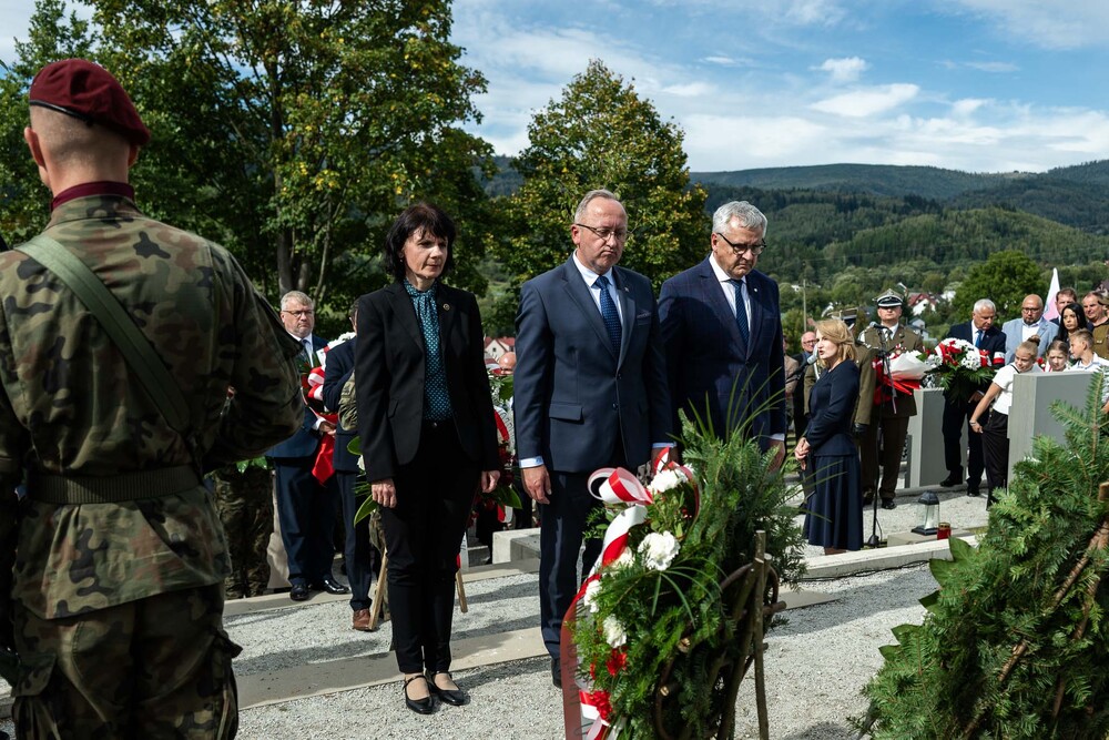 80. rocznica mordu dokonanego na żołnierzach VII Śląskiego Okręgu Narodowych Sił Zbrojnych. Fot.: IPN Krzysztof Łojko