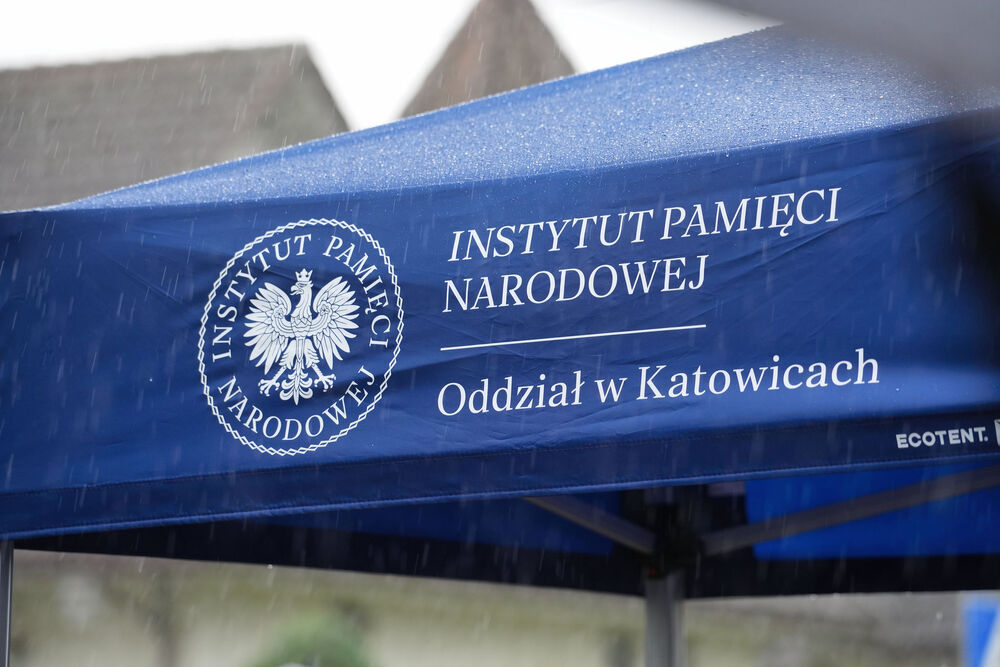 Uroczystość oznaczenia grobu powstańca śląskiego Waleriana Fajfera znakiem pamięci „Tobie Polsko”. Fot.: Ariel Brończyk