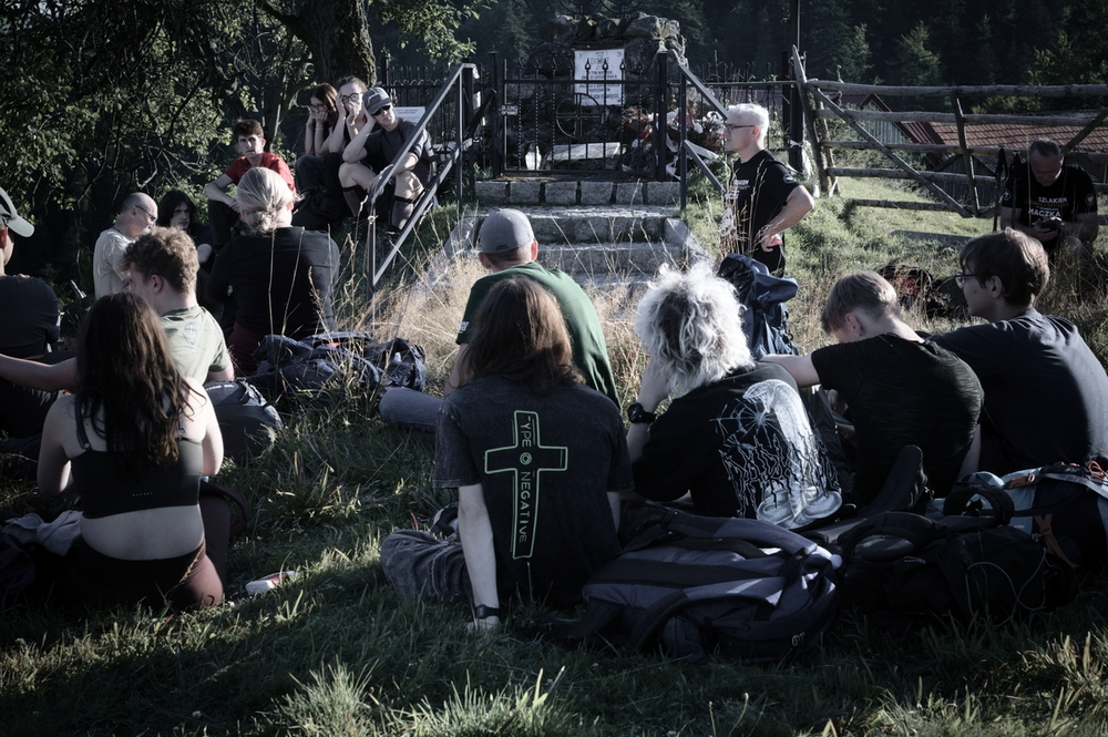 Rajd Historyczno-Turystyczny Oddziału IPN w Katowicach „Partyzanckim Szlakiem”. Fot. Adam Kondracki/IPN