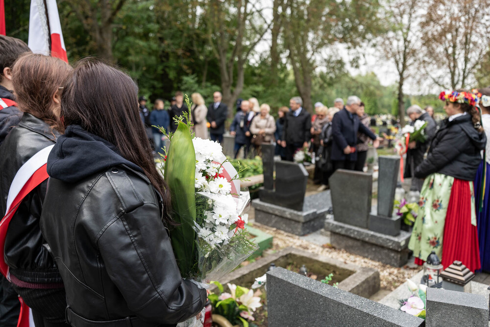 Uroczystość oznaczenia grobu powstańca śląskiego śp. Augustyna Feliksa znakiem pamięci „Tobie Polsko”. Fot.: IPN Krzysztof Łojko