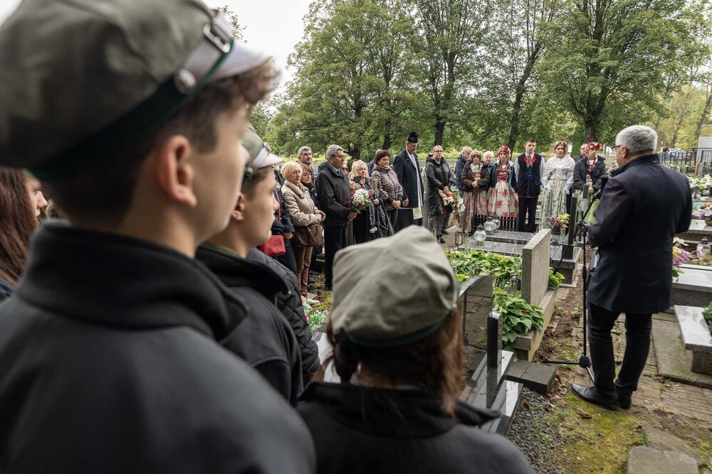 Uroczystość oznaczenia grobu powstańca śląskiego śp. Augustyna Feliksa znakiem pamięci „Tobie Polsko”. Fot.: IPN Krzysztof Łojko