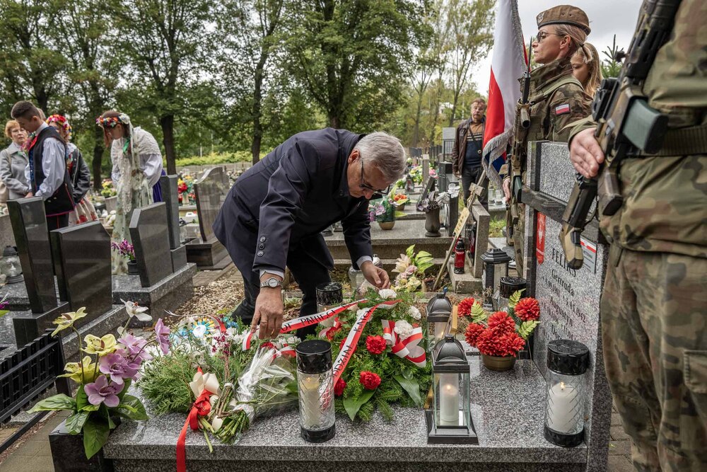 Uroczystość oznaczenia grobu powstańca śląskiego śp. Augustyna Feliksa znakiem pamięci „Tobie Polsko”. Fot.: IPN Krzysztof Łojko