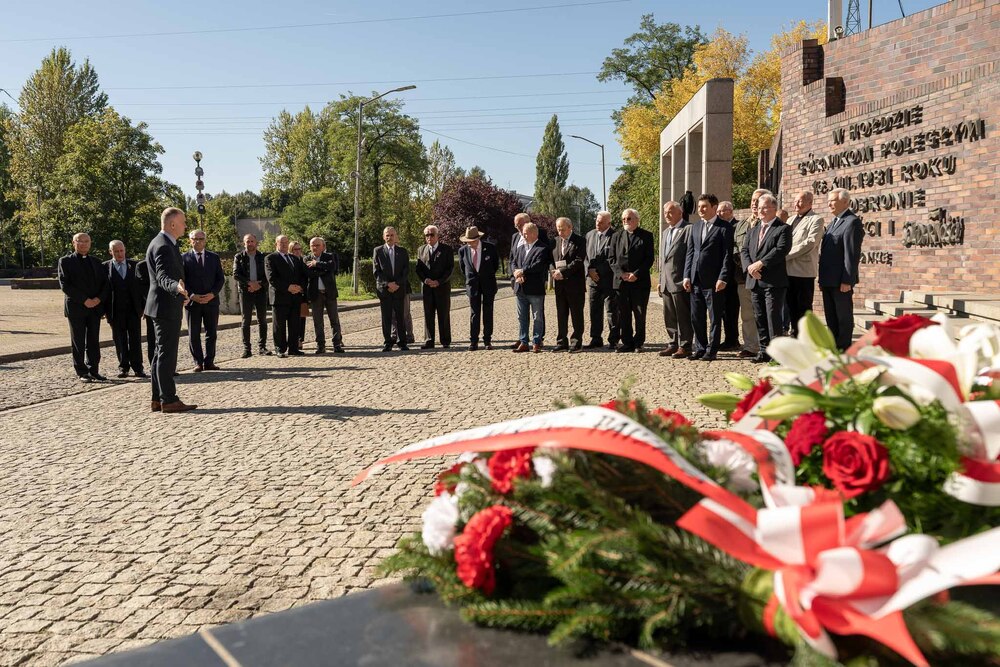 Wręczenie medali z okazji 45. rocznicy wprowadzenia stanu wojennego – Katowice. Fot.: IPN Krzysztof Łojko
