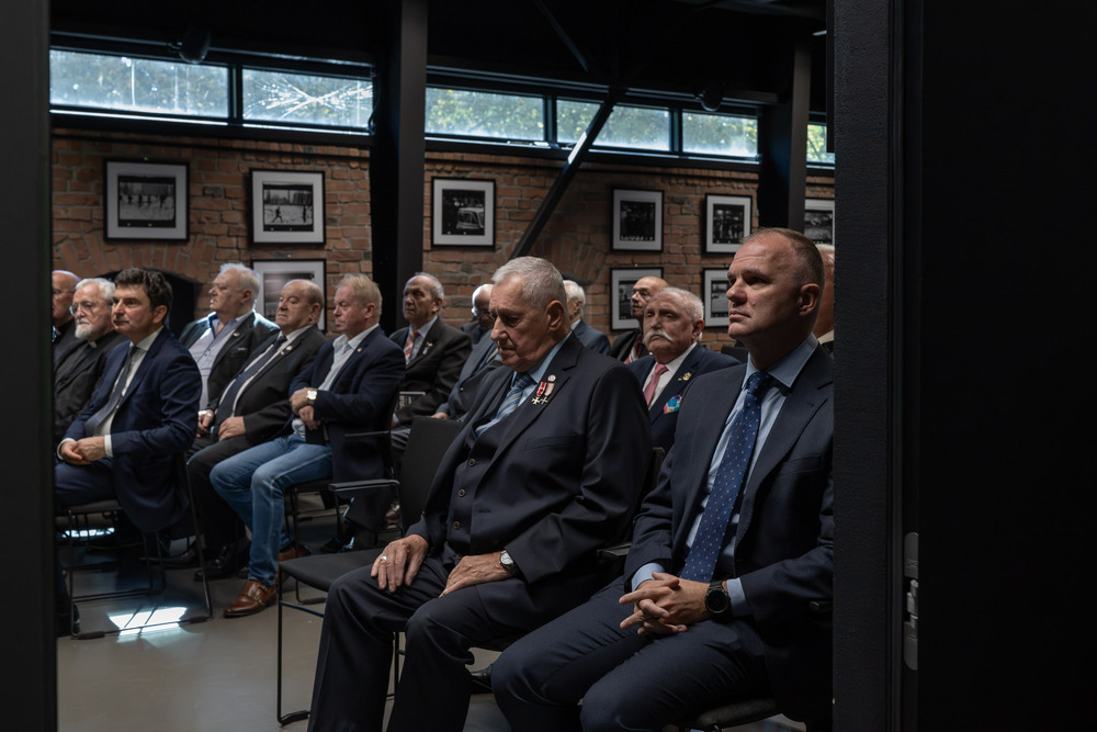 Wręczenie medali z okazji 45. rocznicy wprowadzenia stanu wojennego – Katowice. Fot.: IPN Krzysztof Łojko