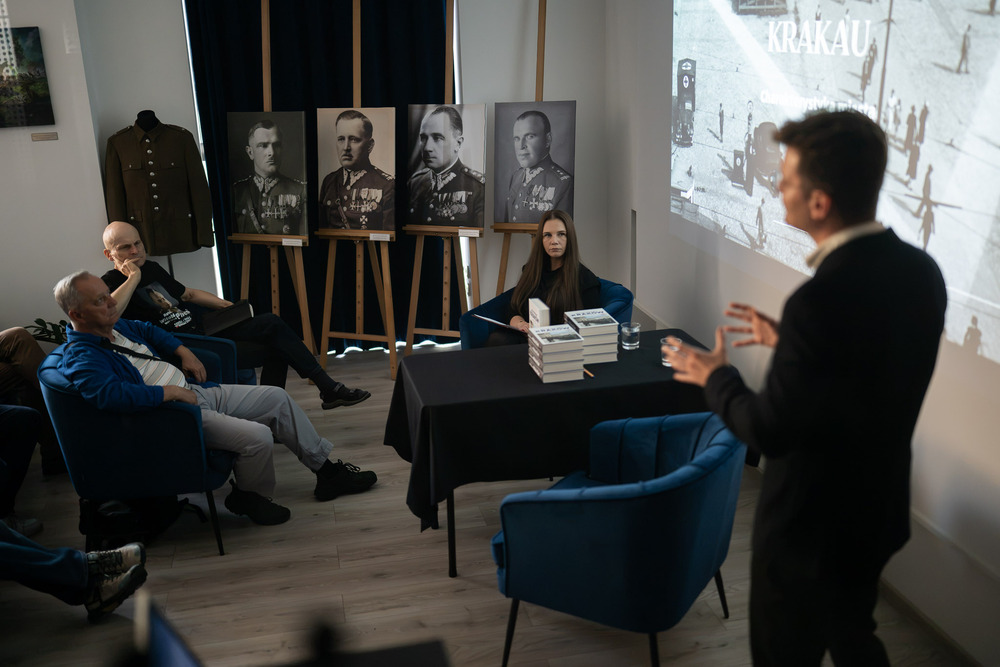 „Okupowany Kraków”. Spotkanie autorskie z Janem Jakubem Grabowskim. Fot.: IPN Krzysztof Łojko