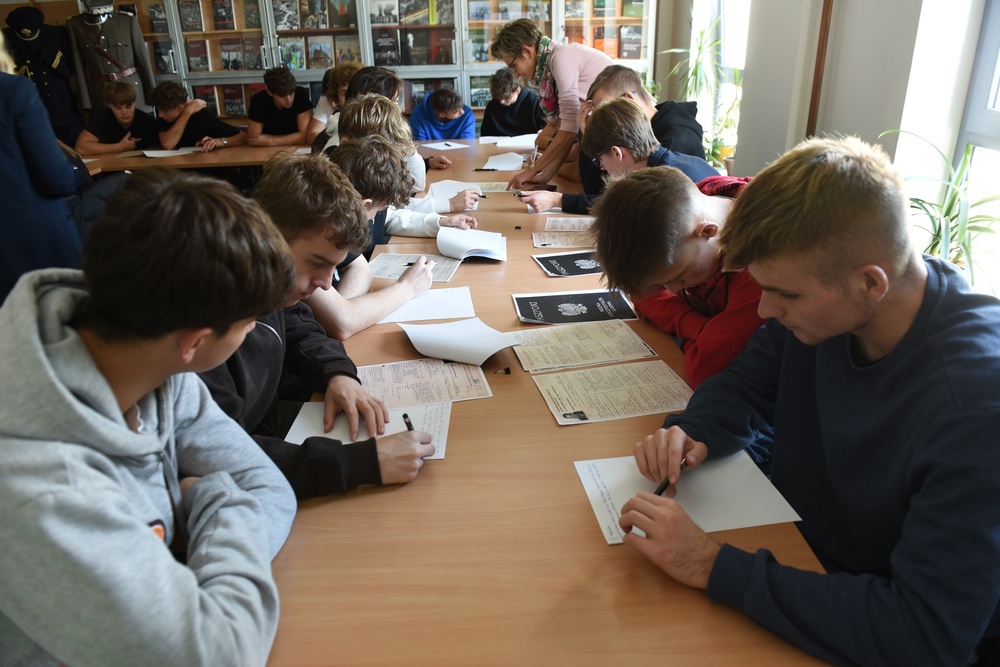 Zajęcia edukacyjne „Co kryją archiwa IPN?”. Fot. Filip Sajdak