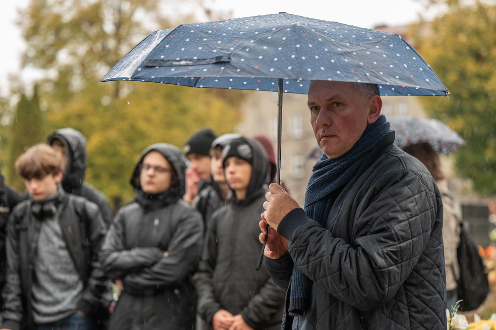 XVIII edycja akcji medialno-edukacyjnej „Zapal znicz w pamięci”. Fot.: IPN Krzysztof Łojko