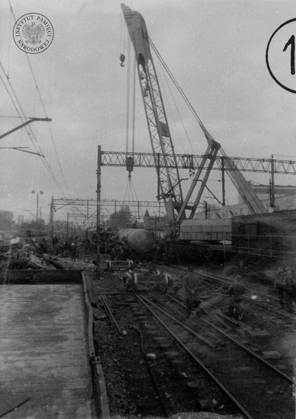 Miejsce katastrofy w Częstochowie, kwiecień 1987 r. (IPN Ka 029/127)