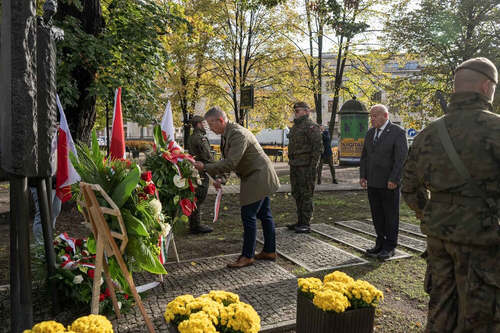 Obchody 70. rocznicy wybuchu Powstania Węgierskiego. Fot.: IPN Krzysztof Łojko