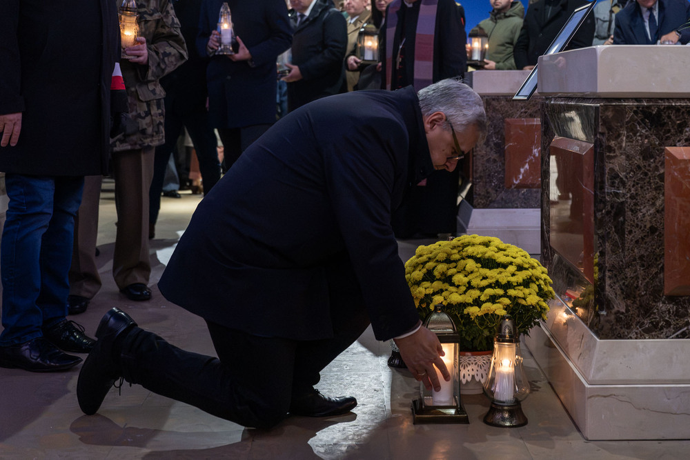 Pamiętamy o zmarłych. Fot.: IPN Krzysztof Łojko
