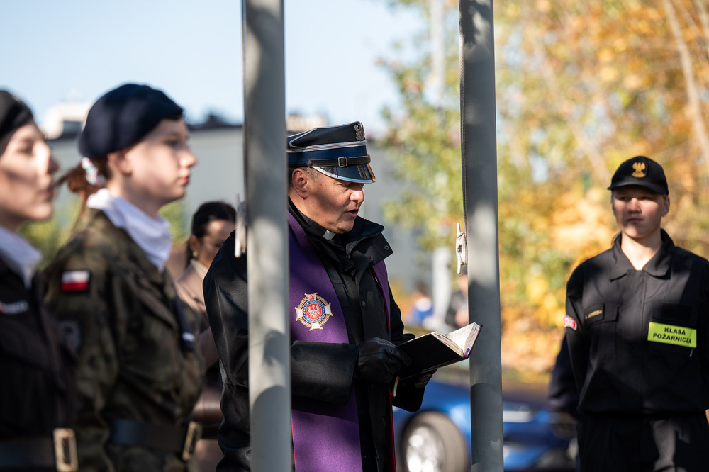 Pamiętamy o zmarłych. Fot.: IPN Krzysztof Łojko