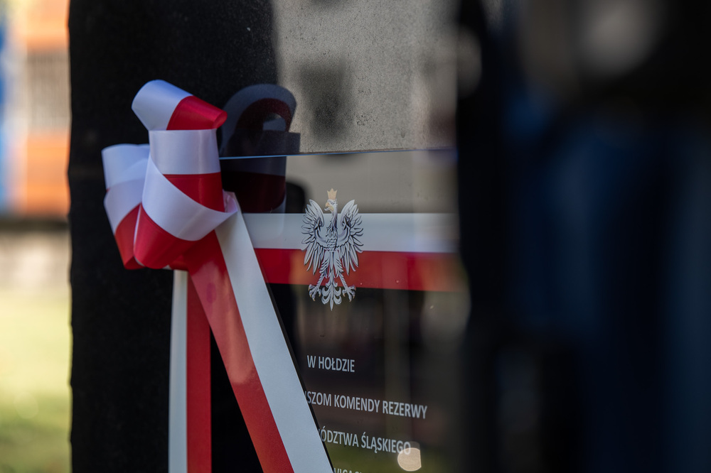 Pamiętamy o zmarłych. Fot.: IPN Krzysztof Łojko