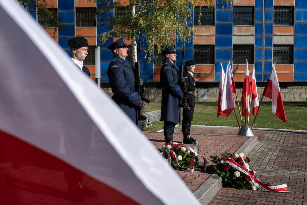 Pamiętamy o zmarłych. Fot.: IPN Krzysztof Łojko