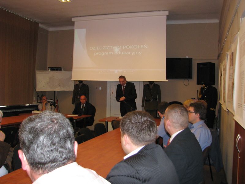 Uczestnicy konferencji „Deportacje mieszkańców Górnego Śląska do ZSRS w 1945 r.