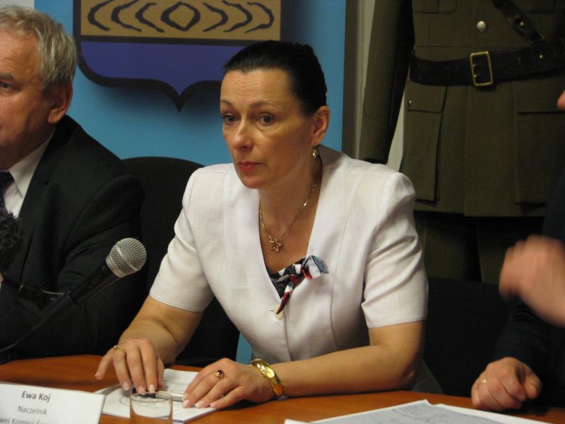 Prokurator Ewa Koj, naczelnik Oddziałowej Komisji Ścigania Zbrodni przeciwko Narodowi Polskiemu Instytutu Pamięci Narodowej w Katowicach