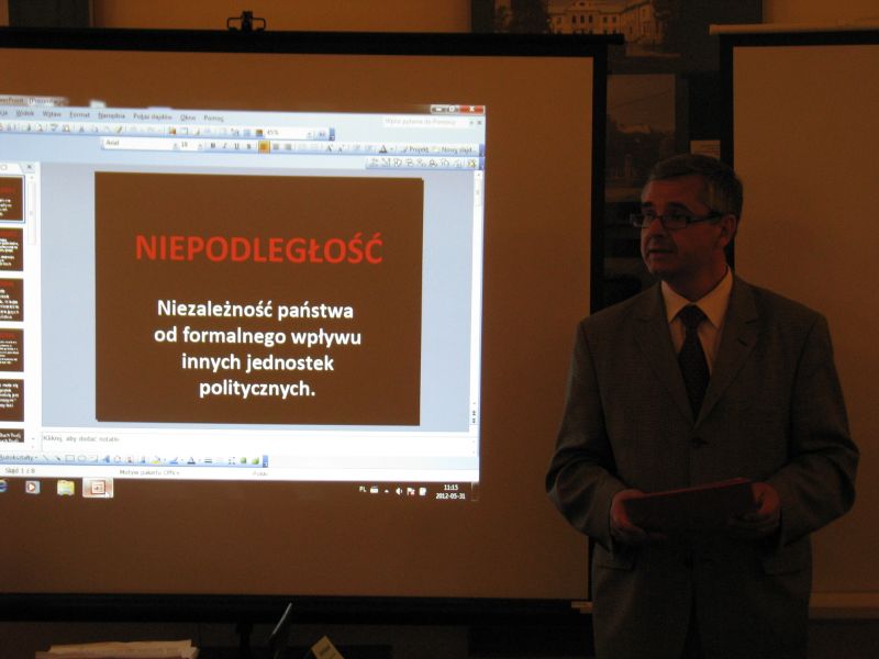 Andrzej Sznajder (OBEP Katowice) – rozpoczęcie debaty oksfordzkiej pt: „Polski rok 1989. Transformacja czy odzyskanie niepodległości?