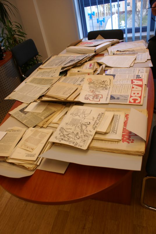 Pisma, ulotki, a także fałszywki SB przekazane do katowickiego IPN przez dr. Stanisława Lizera