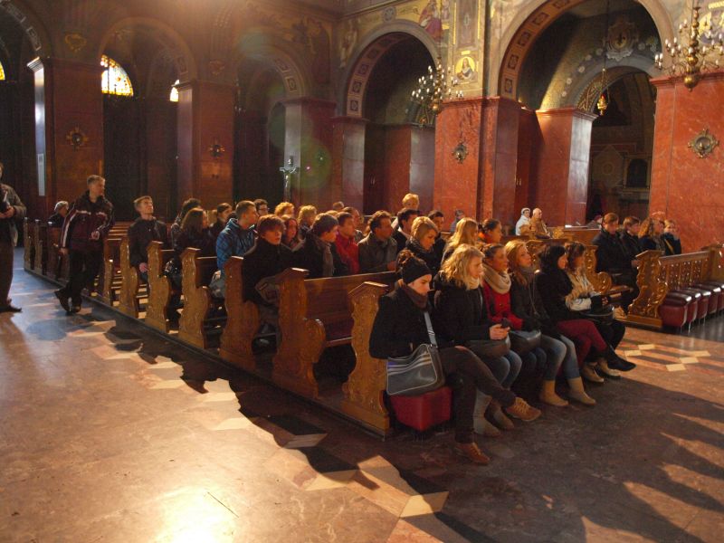 Uczestnicy rajdu zwiedzili sanktuarium maryjne w Piekarach Śląskich