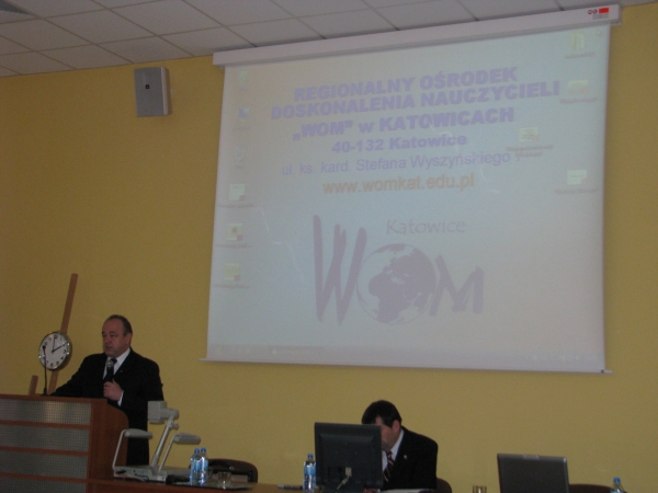 Wykład dr Andrzeja Drogonia, dyrektora katowickiego IPN, na temat rzezi wołyńskiej 