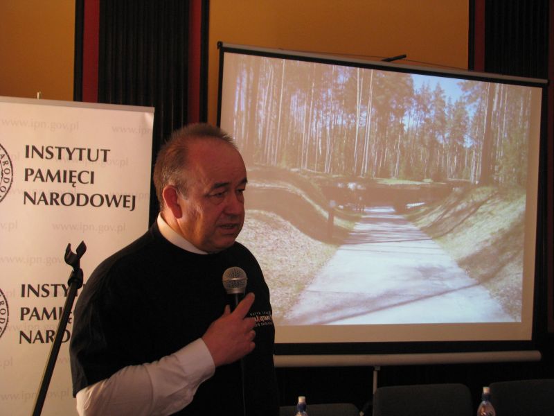 Powitanie uczestników Spotkań Katyńskich – dr Andrzej Drogoń, dyrektor katowickiego oddziału IPN w Katowicach