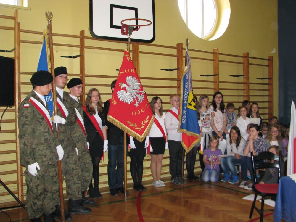 Spotkanie patriotyczne w SP 17 w Katowicach  z okazji 68. rocznicy zakończenia II wojny światowej