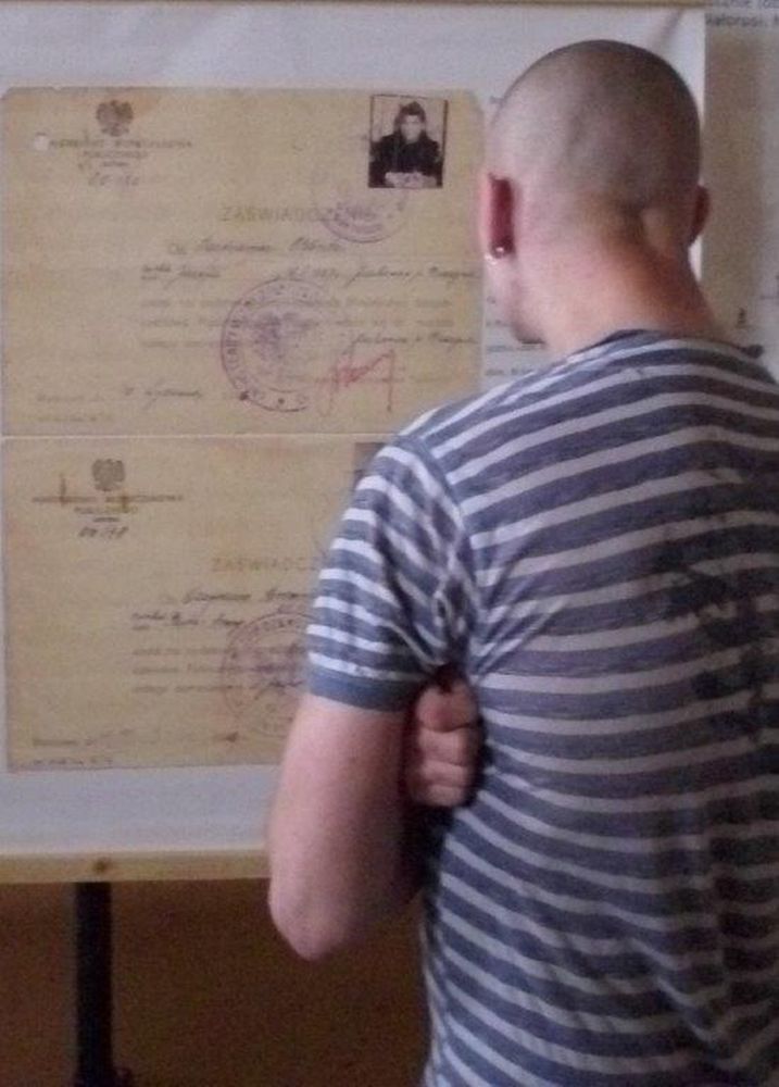 Prezentacja wystawy dotyczącej deportacji Górnoślązaków w 1945 r. w Areszcie Śledczym w Bytomiu