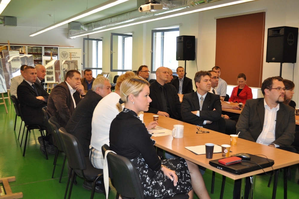 Uczestnicy konferencji – pracownicy Okręgowego Inspektoratu Służby Więziennej w Katowicach i jednostek podległych