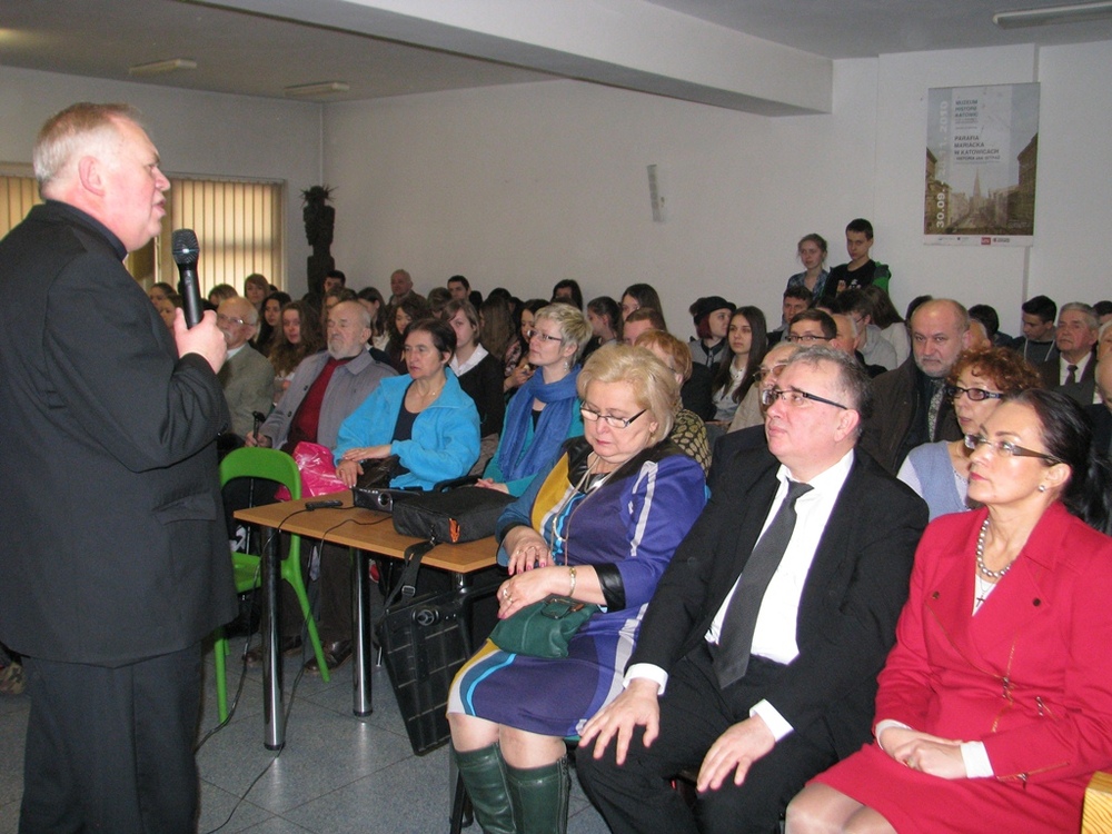 Powitanie gości – ks. Andrzej Suchoń, proboszcz parafii NPN MP w Katowicach