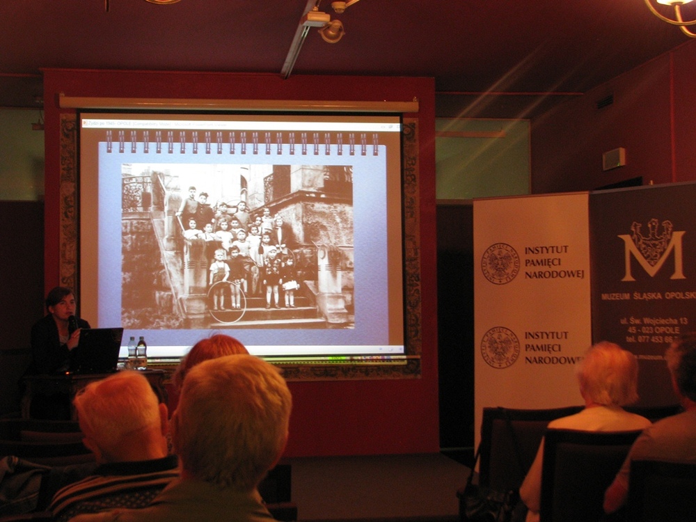 Wykład autorki wystawy dr Aleksandry Namysło „Utracone nadzieje…