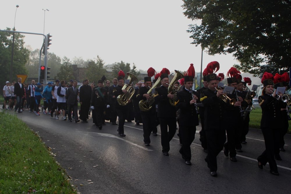 Przemarsz pod pomnik Poległych Górników KWK „Wujek