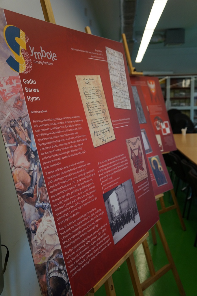 Konferencji towarzyszyła prezentacja wystawy, poświęconej symbolom Państwa Polskiego od czasów najdawniejszych do 1918 r.