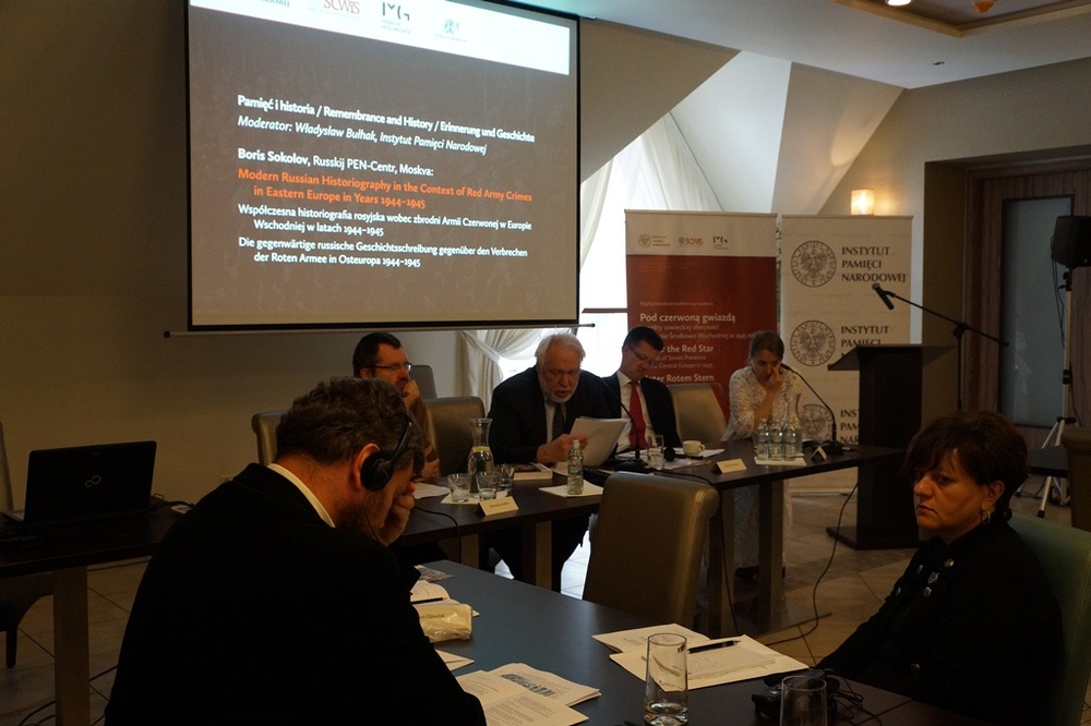 Od lewej: Władysław Bułhak, Boris Sokolov, Jörg Echternkamp, Ewa Ochman