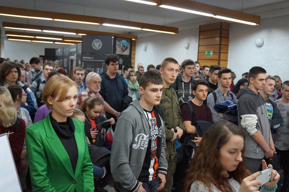 W wernisażu wzięli udział uczniowie sosnowieckich szkół