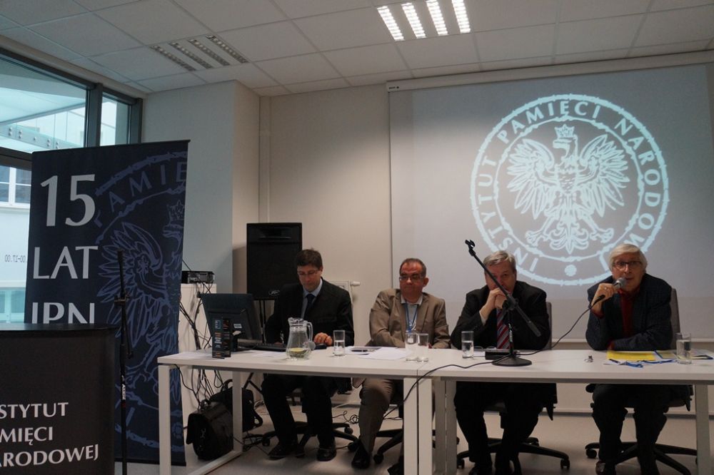 Od lewej: dr hab. Adam Dziurok, prof. dr hab. Jędrzej Chumiński, prof. dr hab. Jerzy Eisler, prof. dr hab. Jacek Chrobaczyński 