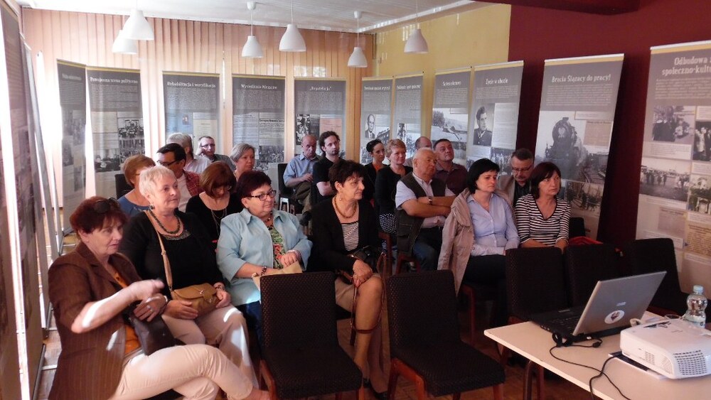 Uczestnicy spotkania zwiedzili ponadto wystawę „Koniec i początek. Rok 1945 na Górnym Śląsku