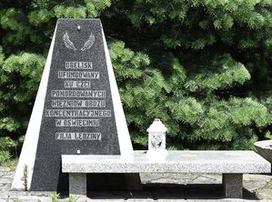 Obelisk ku czci pomordowanych więźniów podobozu „Günthergrube” KL Auschwitz w Lędzinach.