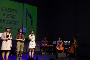 Finał IV festiwalu piosenki „O wolności”. Fot. K. Liszka