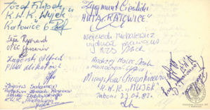 Pamiętnik z wpisami internowanych odnaleziony w aktach Józefa Bujoczka, pracownika KWK „Julian”, internowanego w Zabrzu-Zaborzu i Uhercach (AIPN Ka 043/985, t. 2, k. 7/29).